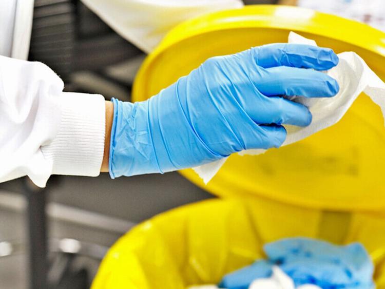 Программа повышения квалификации "Работа с медицинскими отходами" направлена на совершенствование знаний и навыков специалистов, работающих в медицинских организациях, в области обращения с отходами различных классов опасности. Обучение проводится с целью обеспечения санитарно-эпидемиологической безопасности и предотвращения негативного воздействия медицинских отходов на здоровье человека и окружающую среду. 